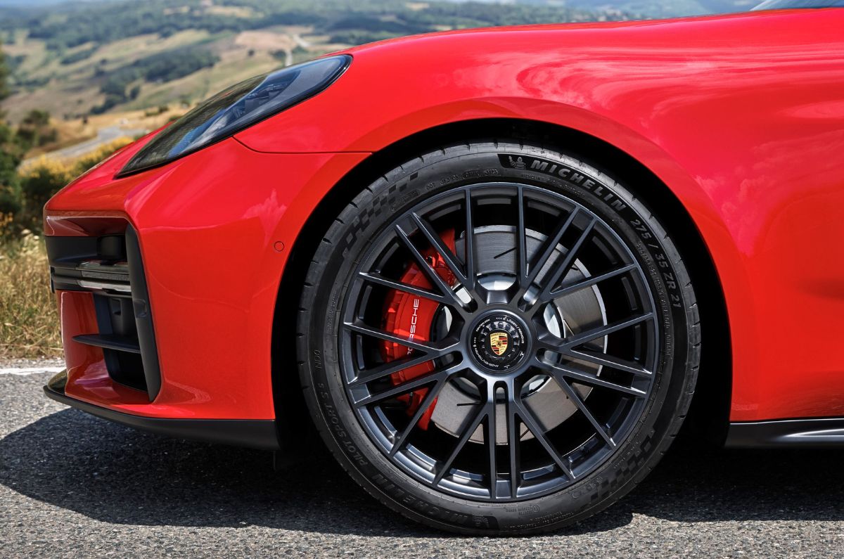 Porsche Panamera GTS Porsche Panamera GTS